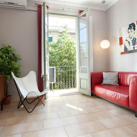 Aparteasy - Family Sant Antoni Apt. バルセロナ エクステリア 写真